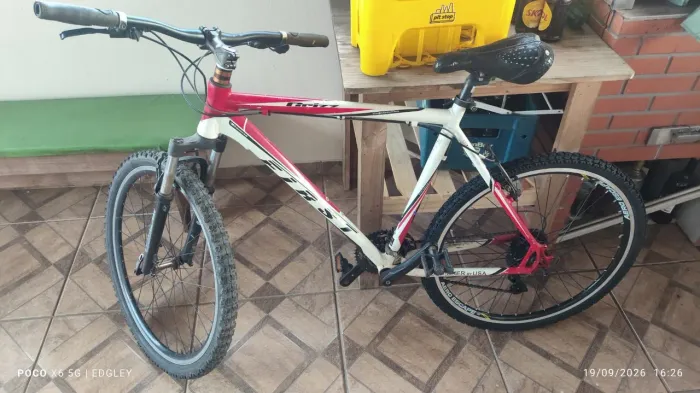 Bicicleta aro 26 quadro de aluminio