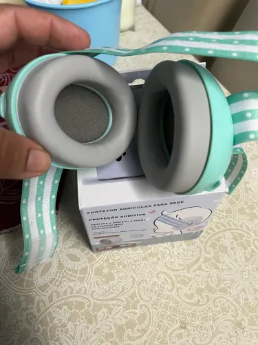 Protetor auricular para bebê 