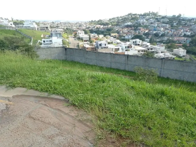 Condomínio RESIDENCIAL TERRAS DE JUNDIAÍ LOTE à 755 m² À VENDA - Jundiaí SP