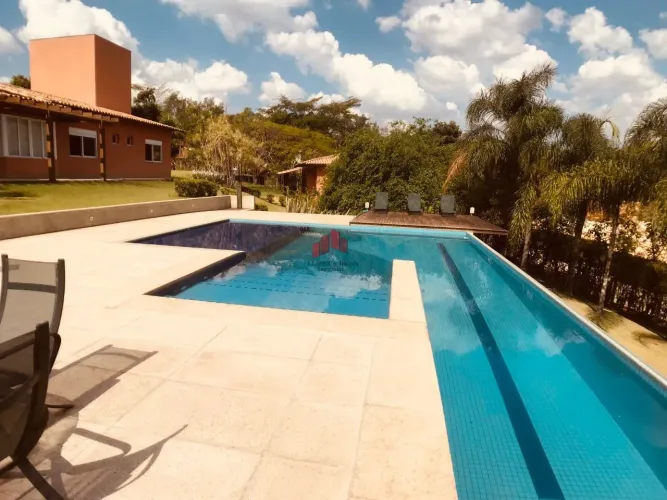 CASA CINEMATOGRAFICA A VENDA NO CONDOMINIO NOSSA FAZENDA EM ESMERALDAS