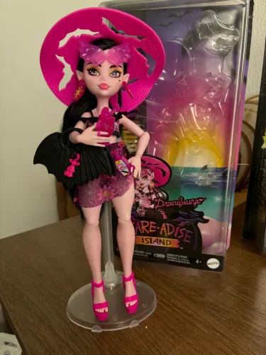 Draculaura monster high Scare adise island completa