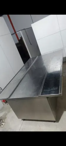 Mesa de Inox muito grande 