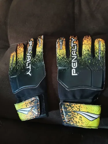 Luva de goleiro 