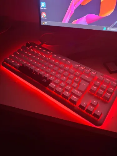 Teclado logitech G713 Semi novo