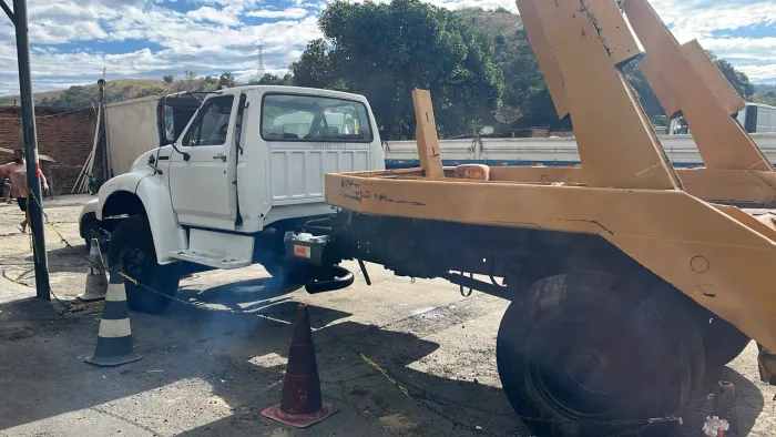 FORD F12000