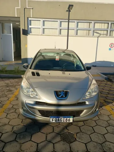 Peugeot 207 Sedan Allure 1.4 Flex 8V 4P 2014