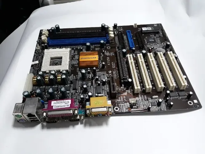 Placa Mãe Usada ecs K7S5A pAMD socket 462