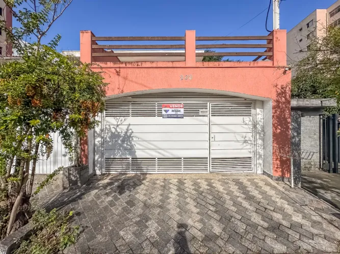 Sobrado para venda em Jardim Umuarama com 3 quartos, sendo 1 suíte, 180m²