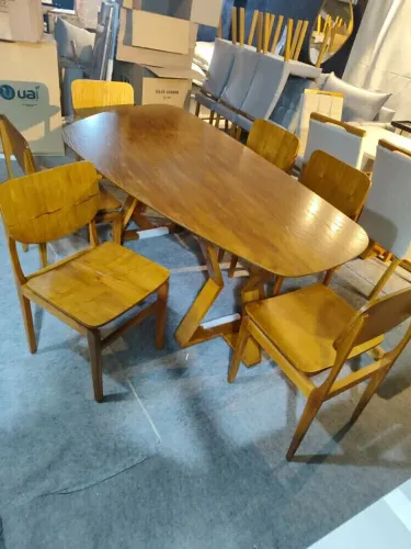 Mesa orgânica 2,20m c 6 cadeiras Montreal 