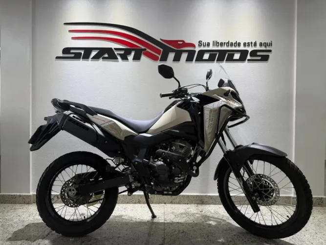HONDA XRE 300 SAHARA ADVENTURE 2026