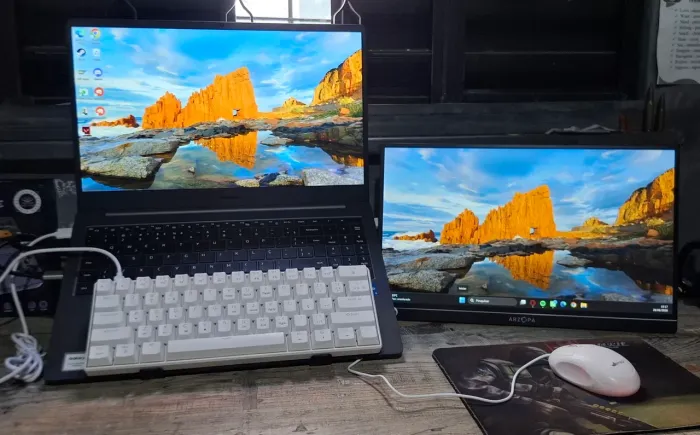 Samsung Galaxy Book2 i5 + Setup de trabalho