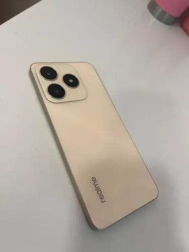 Realme c61 256gb 8ram.