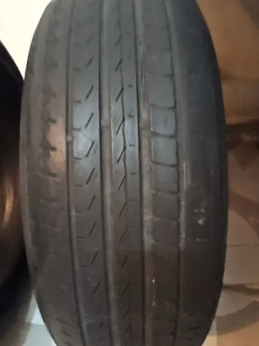 Pneu Pirelli 215/50/17