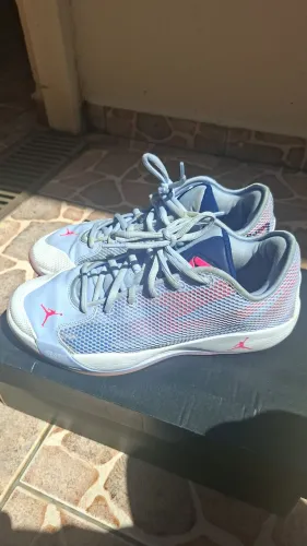 Vendo Jordan Luka Dog !