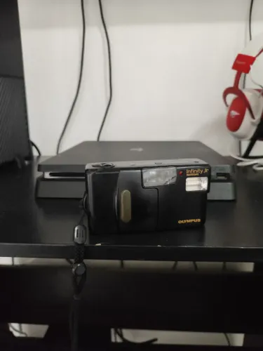 Câmera Olympus infinity Jr