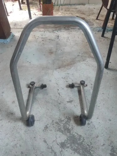 Cavalete universal para moto