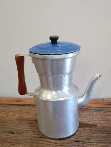 Bule café em alumínio antigo