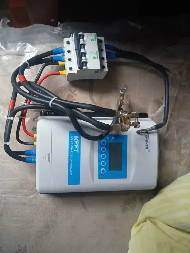 Controlador de Carga MPPT EPEVER 30A