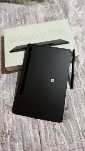 Tablet Galaxy Tab S8 5G 256GB + Acessórios (EXCELENTE ESTADO)