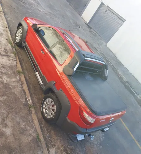 Fiat Strada Adventure1.8/ 1.8 Locker Flex CD 2015