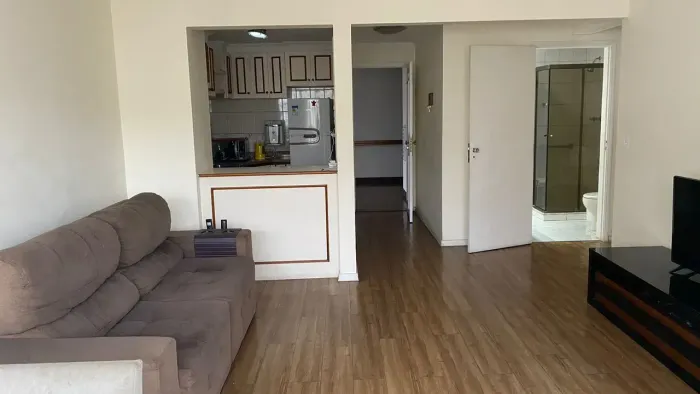 Apartamento para venda tem 62 metros quadrados com 2 quartos em Gonzaga - Santos - São Pau