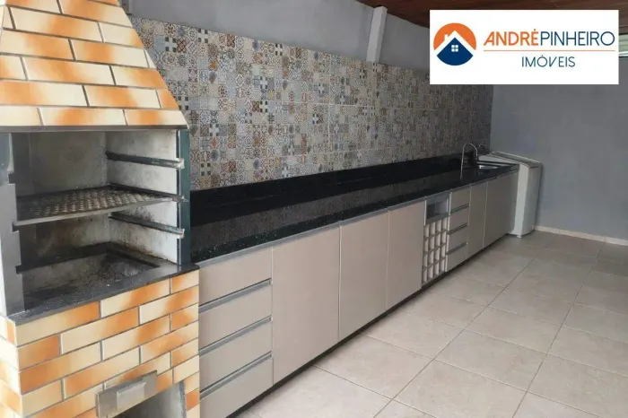 Ótima Área Privativa com armários de 02 quartos e 80 m² no Bairro Rio Branco R$ 415.000,00