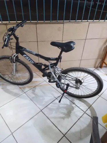 Bicicleta aro 26 Extra. A mais nova da OLX.