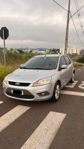 Ford Focus Ghia/ XR 2.0 /ghia 2.0 16V Flex 5P 2010