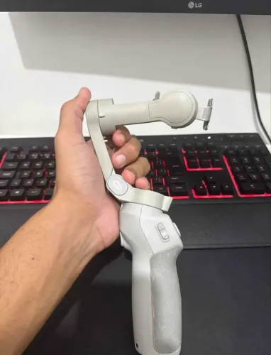 GIMBAL DJI OSMO MOBILE 4