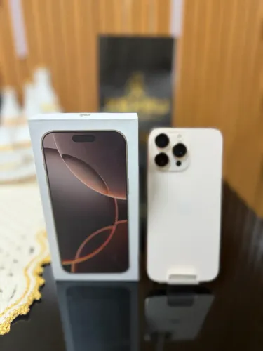 iPhone 16 Pro Max 256GB DESERT TITANIUM