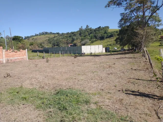 Terreno na cachoeirinha 1000m2