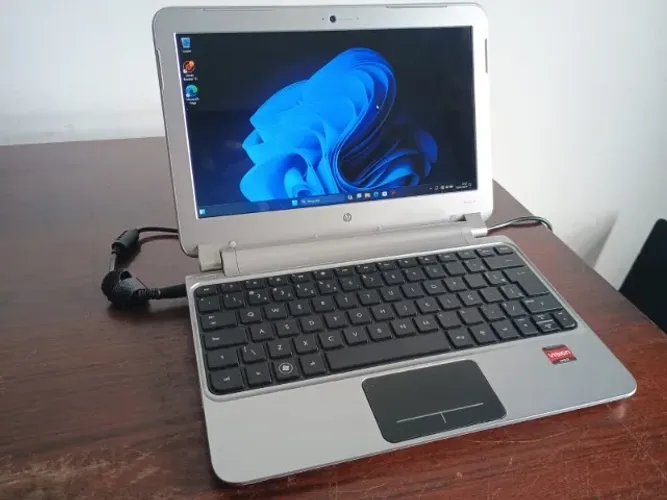 Notebook mini HP dm1 com 8gbram + hd de 1tb + win 11