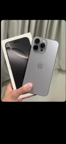 IPHONE 16 pro max 256gb com caixinha nota fiscal todo original saúde da bateria 92%
