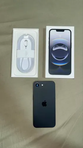 iPhone 16e 256GB - Preto