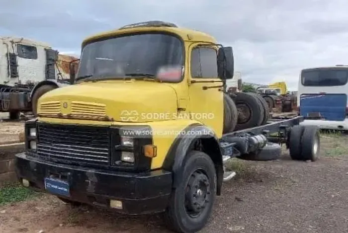 Cabine merc cara preta 