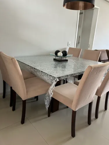 Mesa 6 lugares já com cadeira