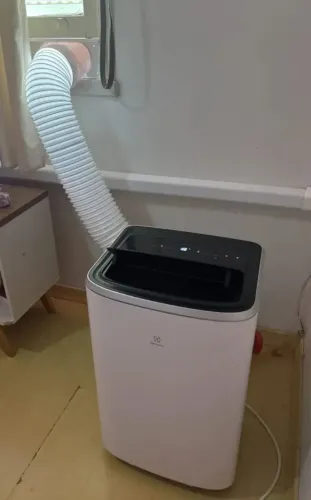 Ar condicionado portátil Electrolux Wi-Fi 12000 btus