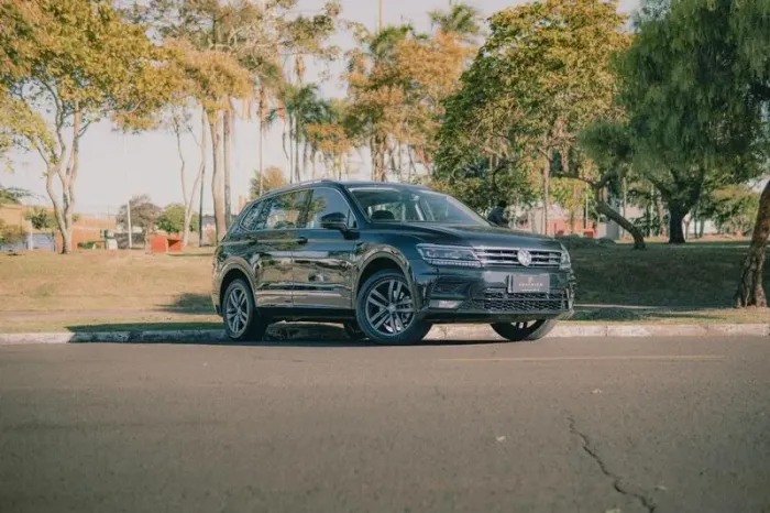 Volkswagen Tiguan Allspac Comf 250 TSI 1.4 Flex 2018