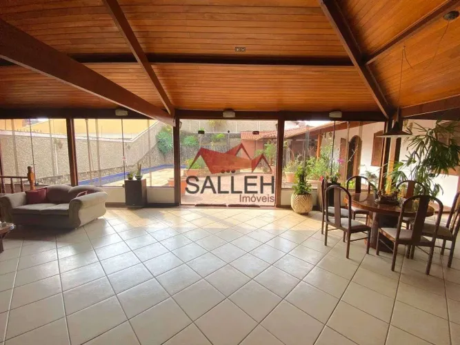 Casa, 5 quartos, 3 suites, 4 vagas
