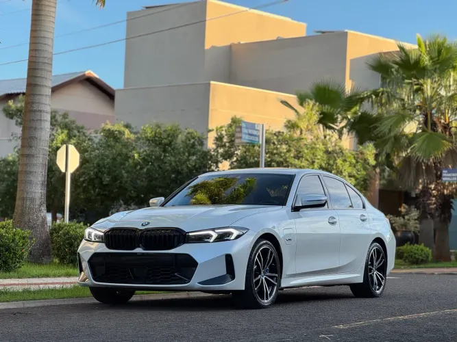 BMW 330E M Sport 2.0 Turbo Híbrido AU 2023