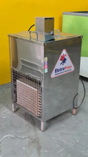 Máquina de Picolé Profissional em Aço Inox - EletroFrios | 127V