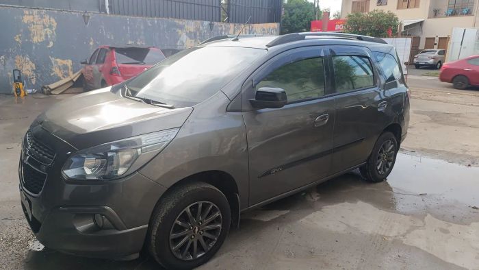 Imagem de Chevrolet Spin Advantage 1.8 8V Econo.flex 5P Aut. 2015