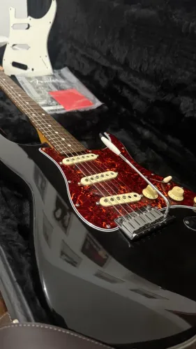 Guitarra Fender American Standard Stratocaster
