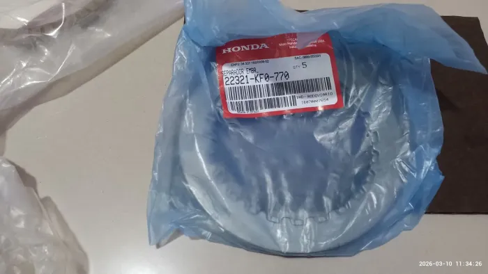 Peças de moto Honda 100% originais.