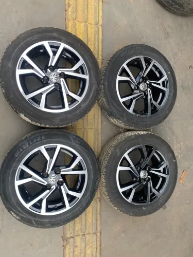 Rodas 15 gol,polo,saveiro,voyage,Santana 4/100 + pneus bons 