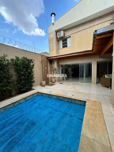 Casa disponível a venda no bairro Abadia