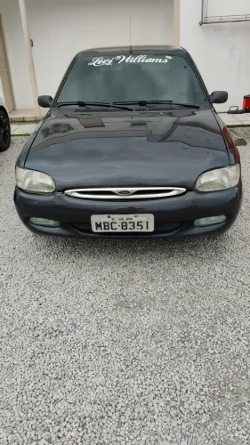 Ford Escort GL 1.6 MPI 2000