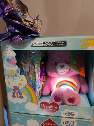 Ovo de chocolate com ursinho carinhoso led  rosa 