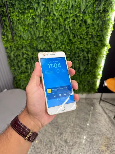 iPhone 8 Plus 64gb
