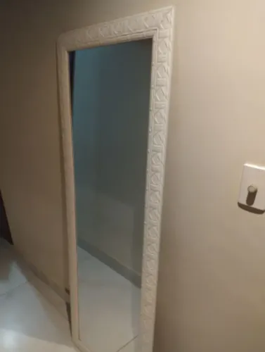 Espelho retangular com moldura